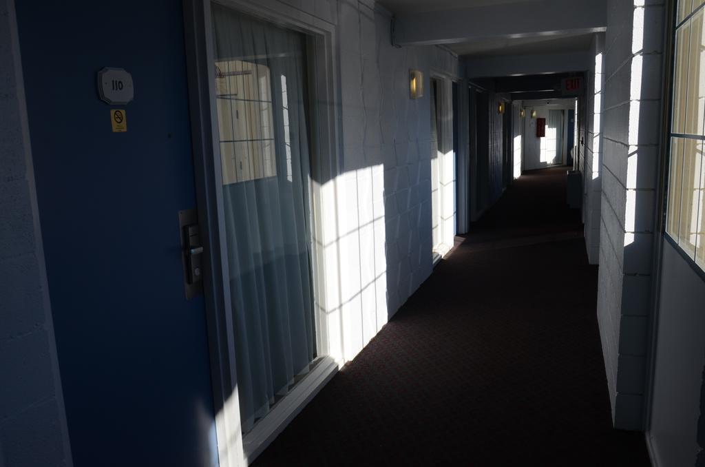 Red Carpet Inn & Suites Ebensburg Esterno foto